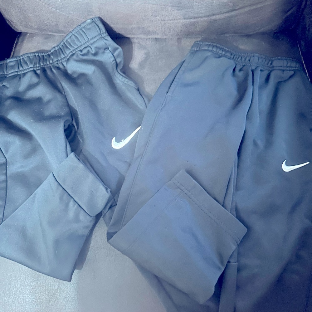 Boys 4t Nike sweats